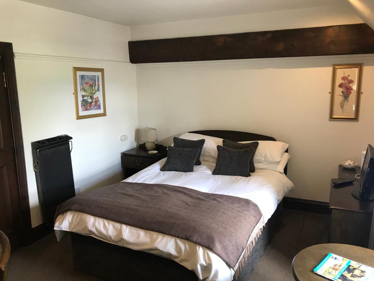 Lion And Unicorn Hotel Thornhill  Ngoại thất bức ảnh