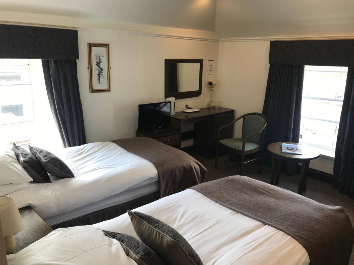 Lion And Unicorn Hotel Thornhill  Ngoại thất bức ảnh